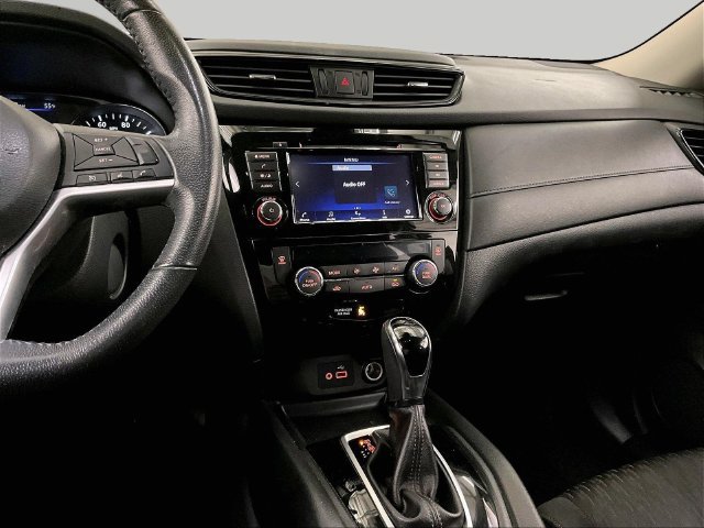 Used 2019 Nissan Rogue SV AWD/4WD image 6