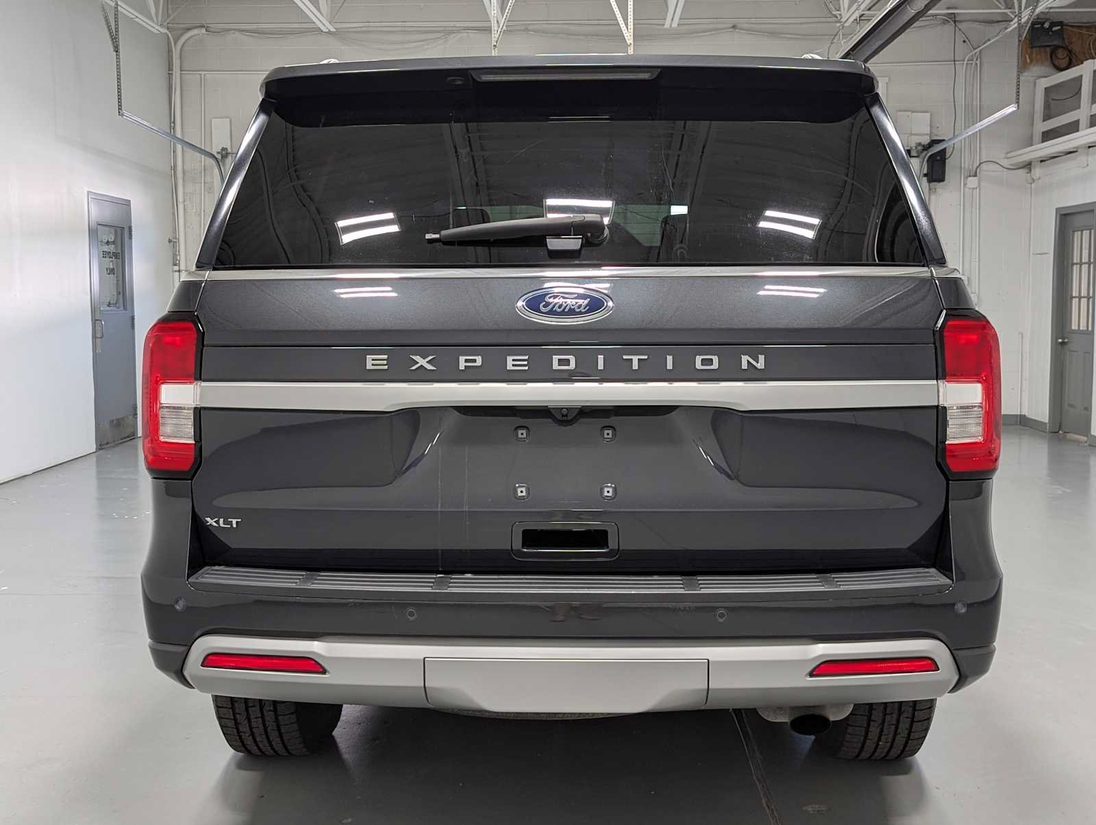 Certified 2023 Ford Expedition XLT AWD/4WD image 9