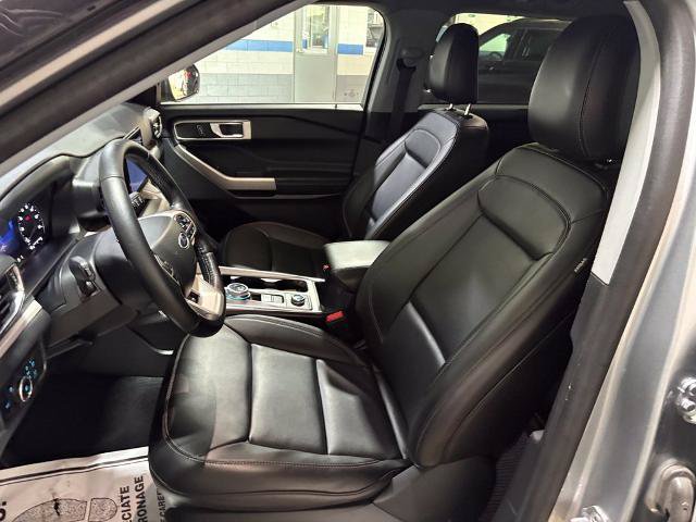 Certified 2023 Ford Explorer XLT w/ Equipment Group 202A AWD/4WD image 10