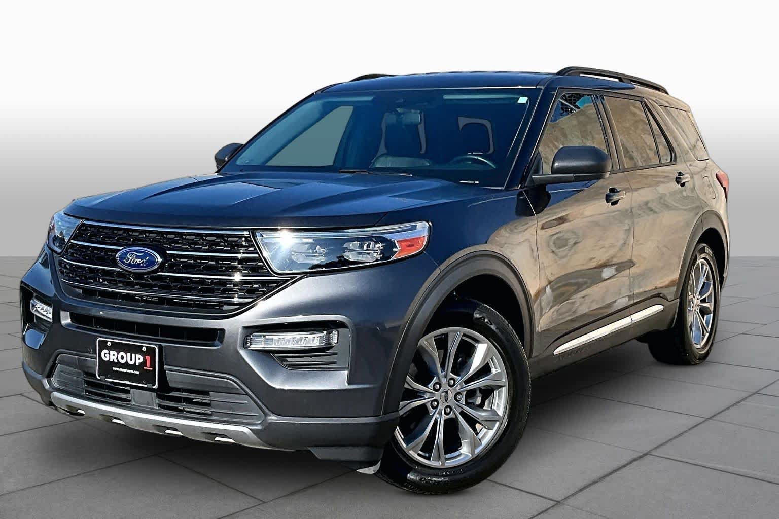 Certified 2020 Ford Explorer XLT w/ Equipment Group 202A RWD image 37