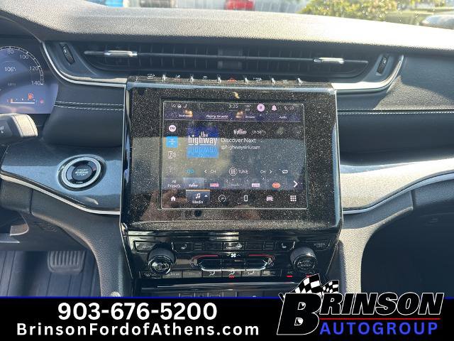 Used 2023 Jeep Grand Cherokee L Laredo AWD/4WD image 19