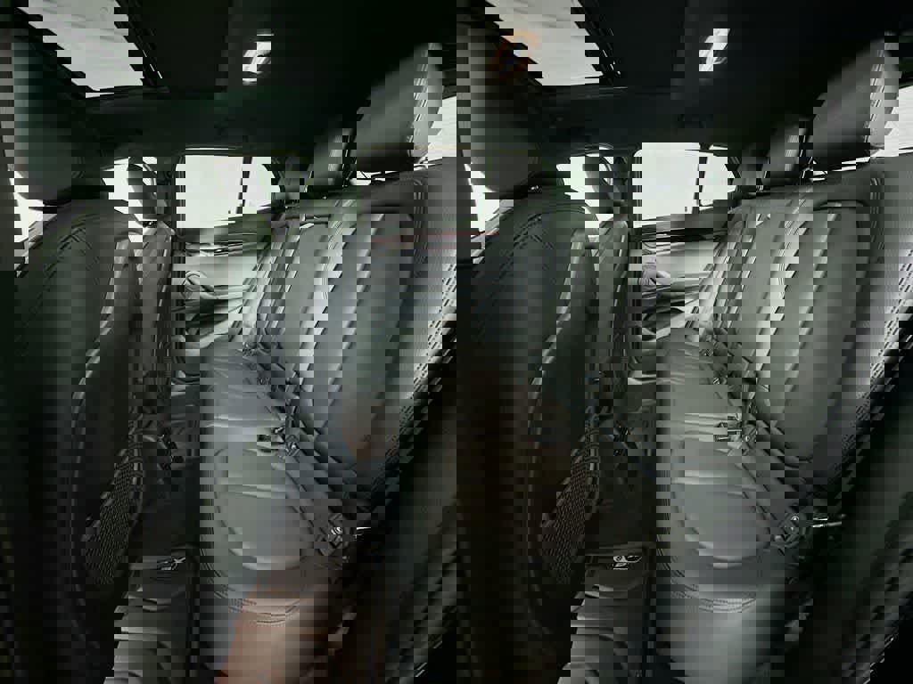 Used 2019 BMW X2 sDrive28i image 17