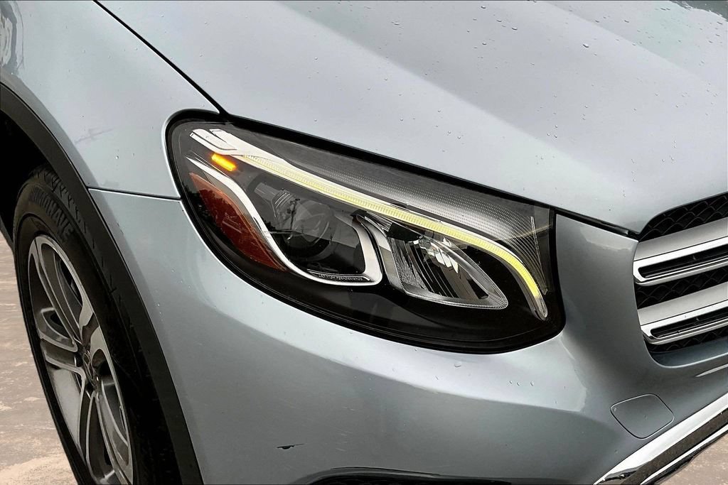 Used 2018 Mercedes-Benz GLC 300 4MATIC image 33