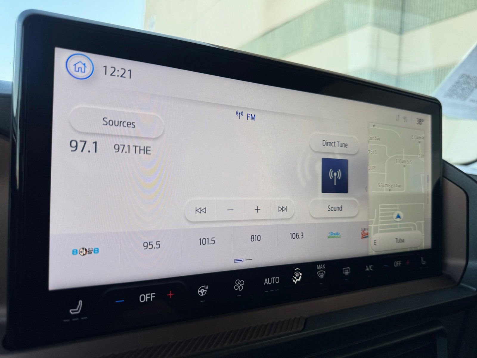 Certified 2025 Ford Bronco Sport Outer Banks w/ Outer Banks Tech Package+ image 29