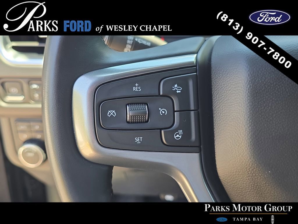 Used 2024 Chevrolet Suburban Premier image 31