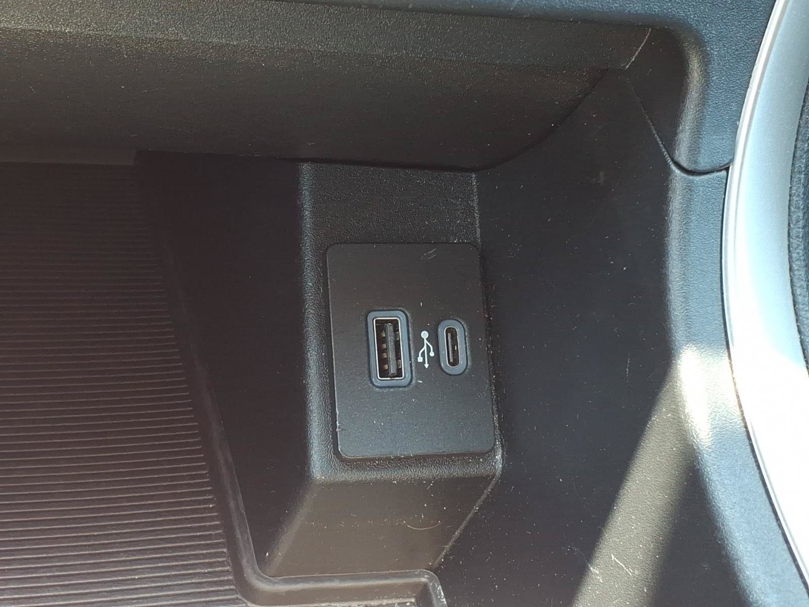 Certified 2024 Ford Edge SEL AWD/4WD image 18
