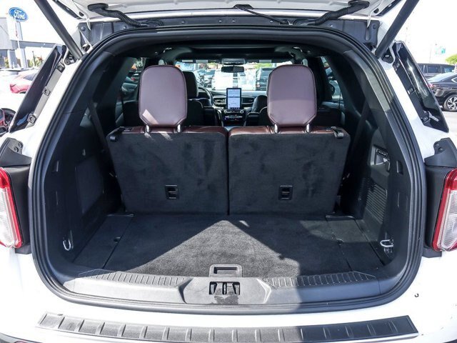 Certified 2023 Ford Explorer Platinum w/ Technology Package AWD/4WD image 30