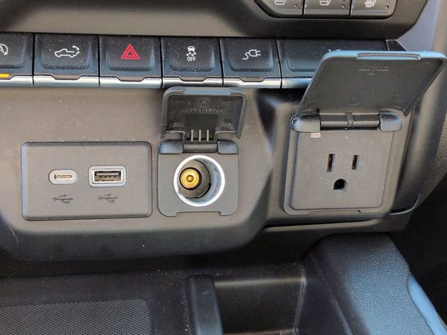 Used 2021 Chevrolet Silverado 1500 High Country image 25