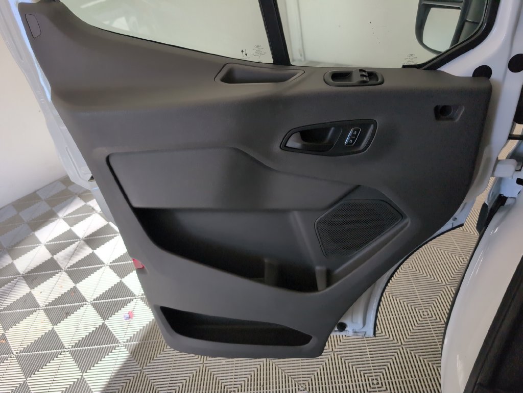 Certified 2025 Ford Transit 250 Low Roof w/ Exterior Upgrade Package RWD image 26