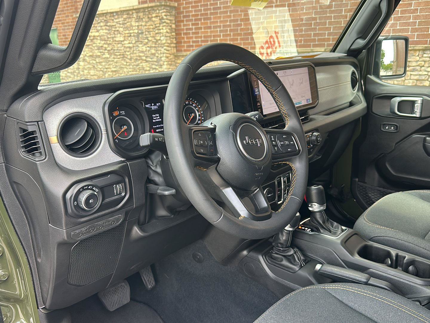 Used 2024 Jeep Wrangler Unlimited Sport AWD/4WD image 10
