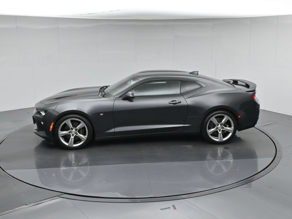 Used 2018 Chevrolet Camaro SS RWD image 44