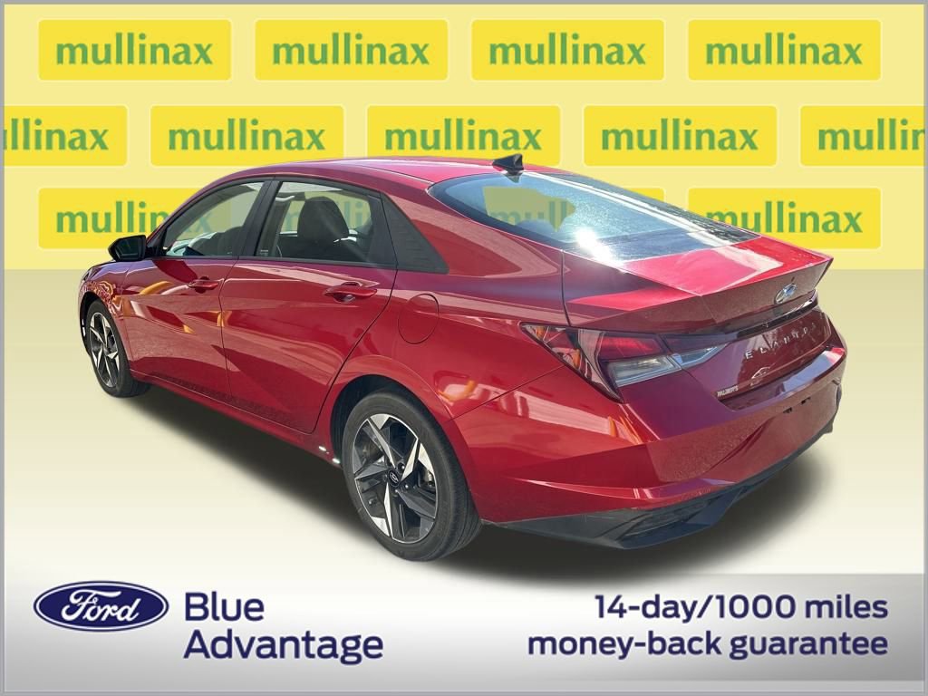 Used 2023 Hyundai Elantra SEL w/ Convenience Package image 2