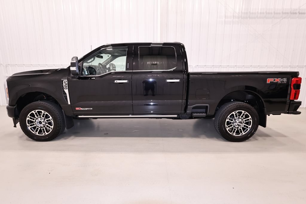 Certified 2026 Ford F350 Platinum w/ Platinum Plus Package AWD/4WD image 7
