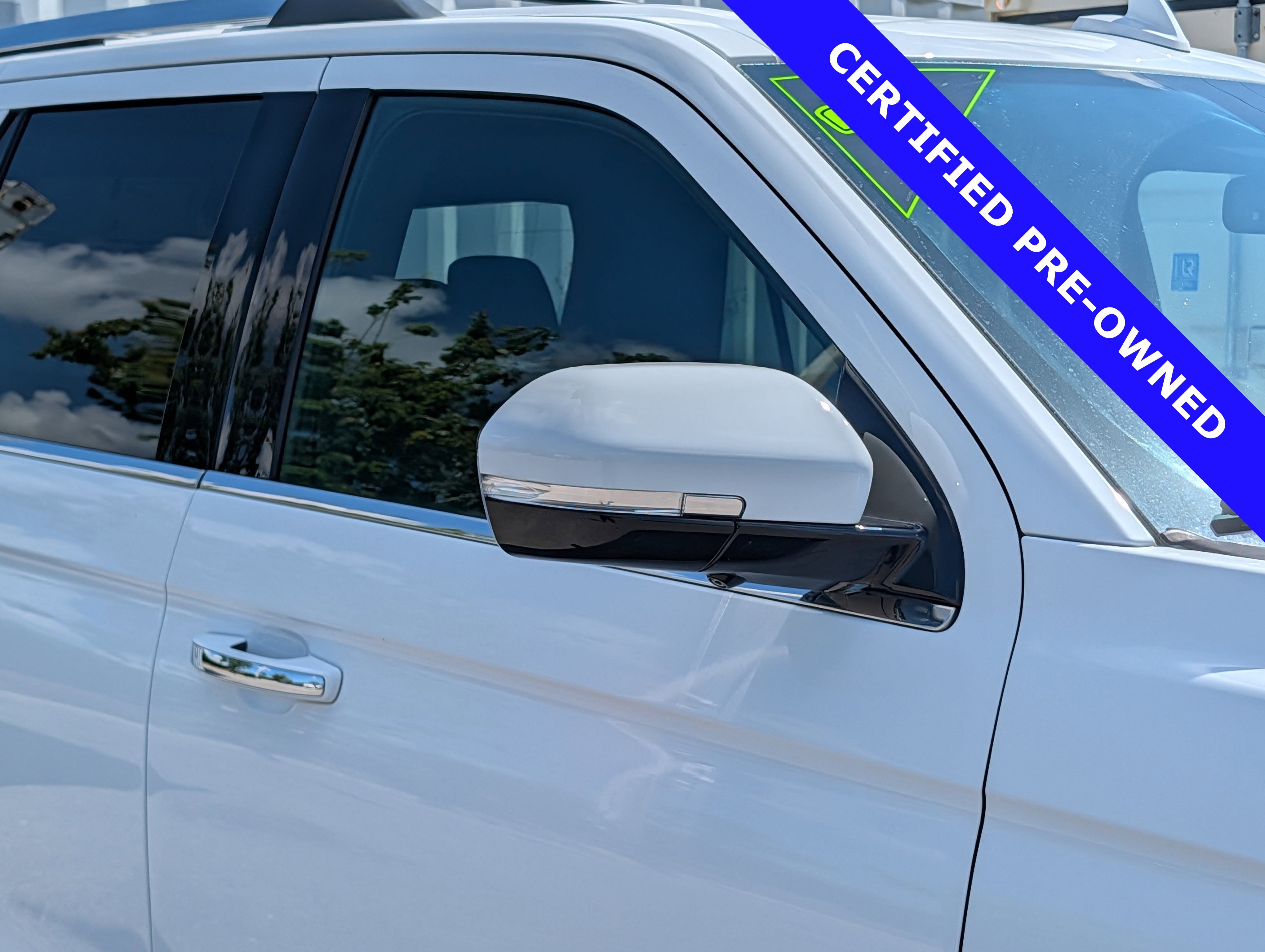 Certified 2019 Ford Expedition Limited w/ Equipment Group 302A AWD/4WD image 10