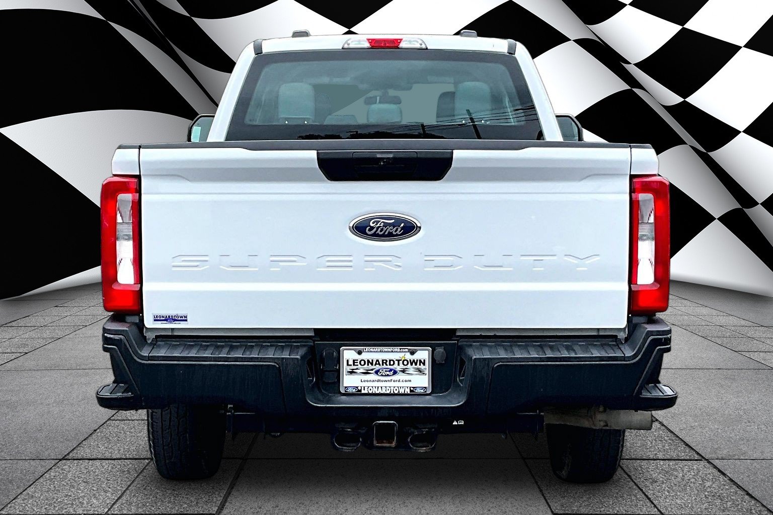 Certified 2023 Ford F250 XL AWD/4WD image 4