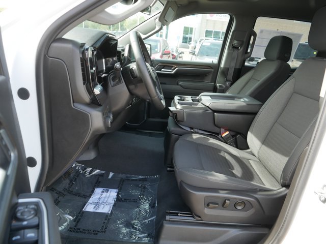Used 2026 Chevrolet Silverado 1500 RST AWD/4WD image 13