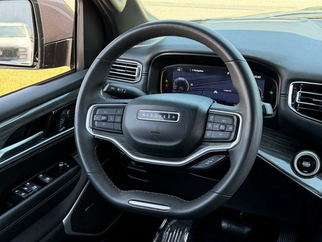 Used 2022 Jeep Wagoneer Series II w/ Convenience Group I AWD/4WD image 17