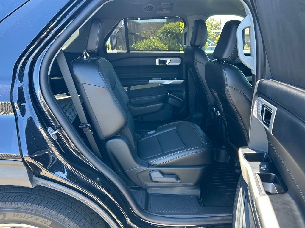 Certified 2023 Ford Explorer Limited AWD/4WD image 36