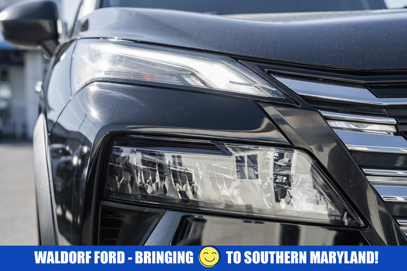 Used 2024 Nissan Rogue S image 11