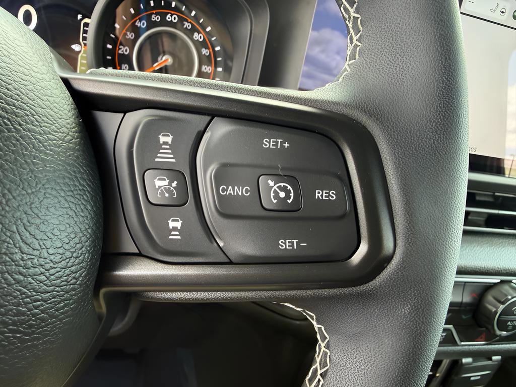 Used 2025 Jeep Wrangler Unlimited Sport AWD/4WD image 19
