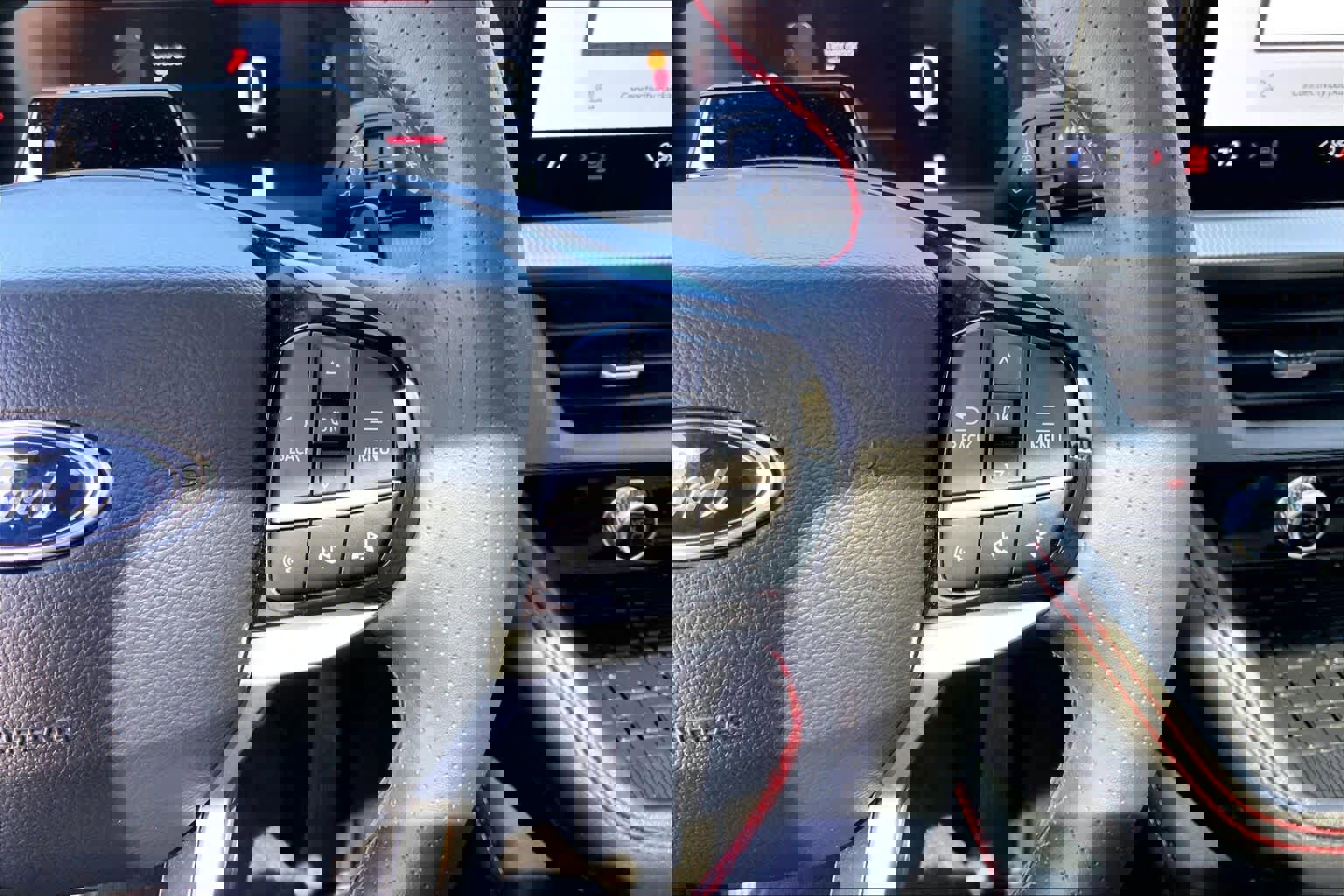 Certified 2025 Ford Explorer ST image 22