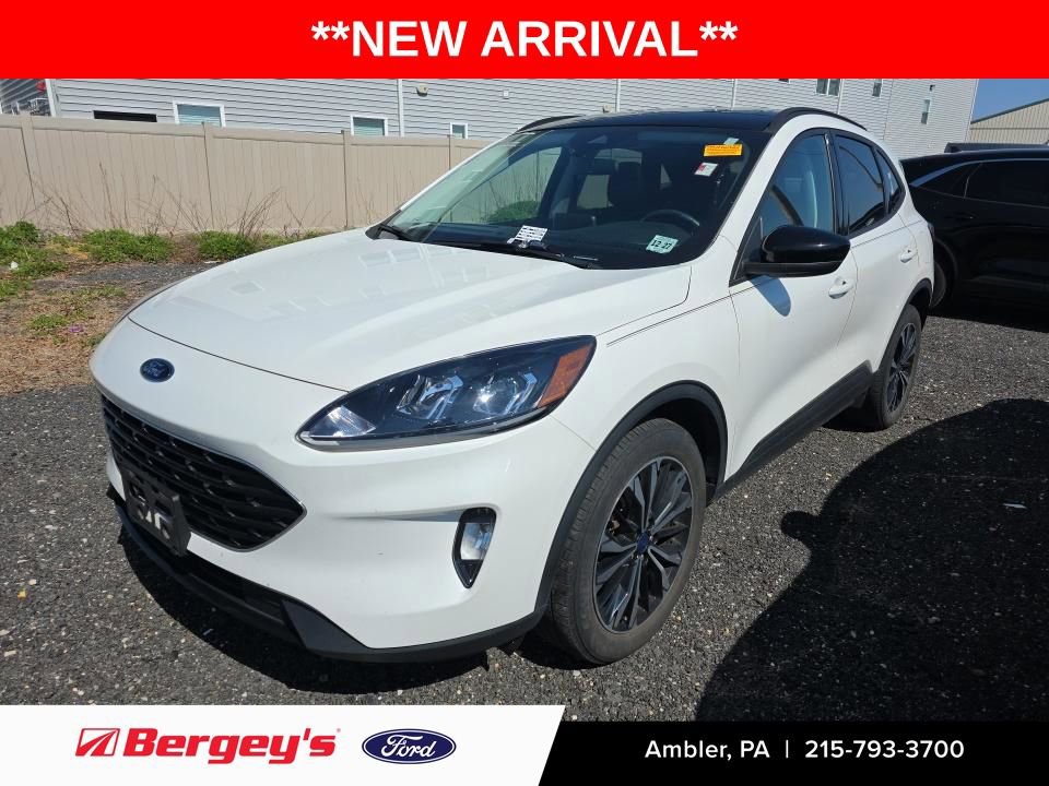 Certified 2022 Ford Escape SEL w/ SEL Stealth AWD Package image 1