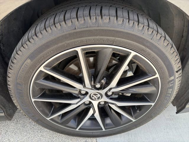 Used 2023 Toyota Camry SE w/ Convenience Package FWD image 26