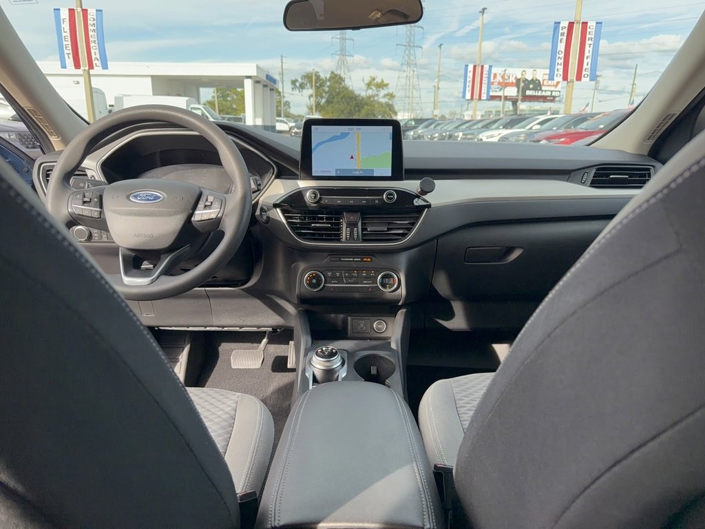 Certified 2020 Ford Escape SE image 29