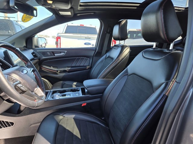 Certified 2024 Ford Edge ST-Line AWD/4WD image 30