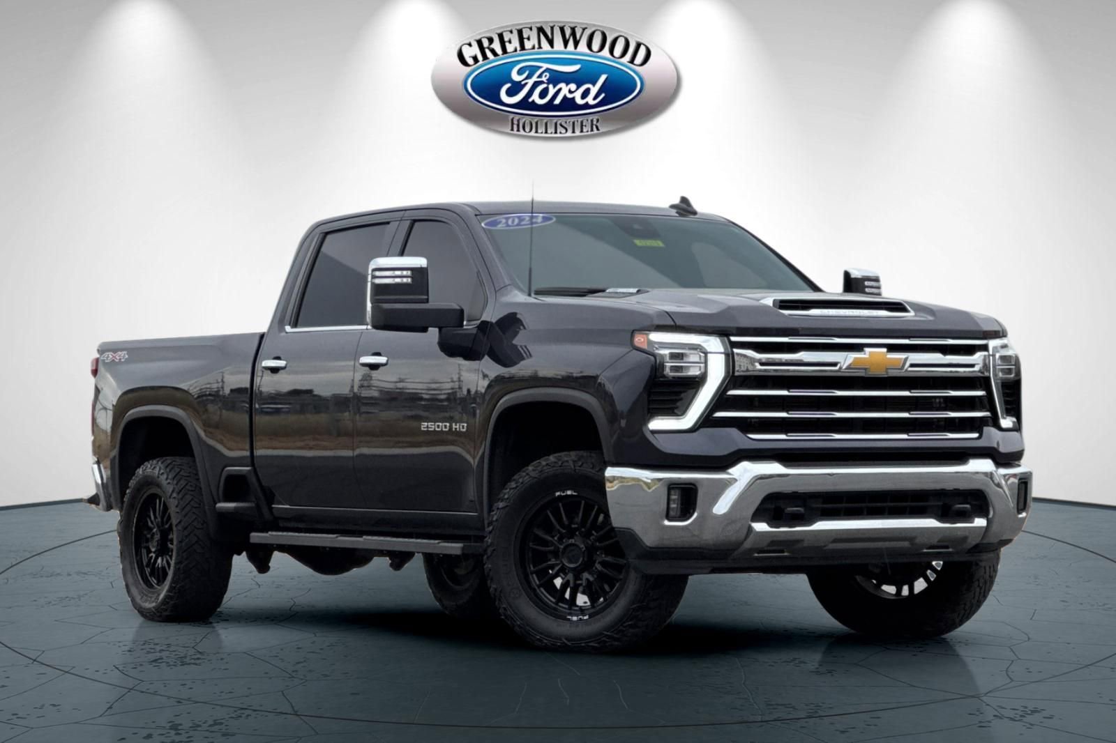 Used 2024 Chevrolet Silverado 2500 LTZ image 1