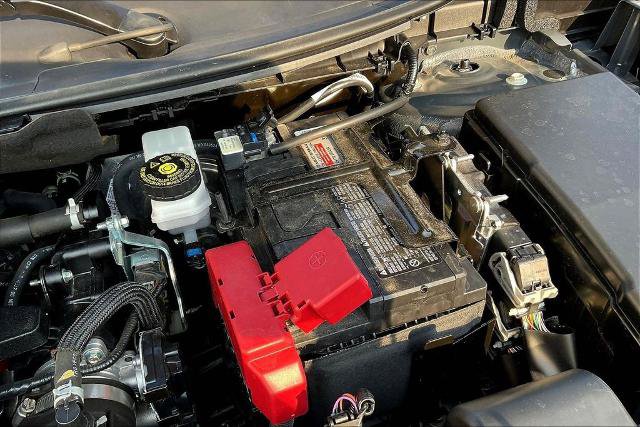 Used 2025 Nissan Rogue SV FWD image 30