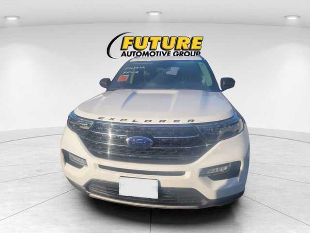 Certified 2020 Ford Explorer XLT RWD image 2
