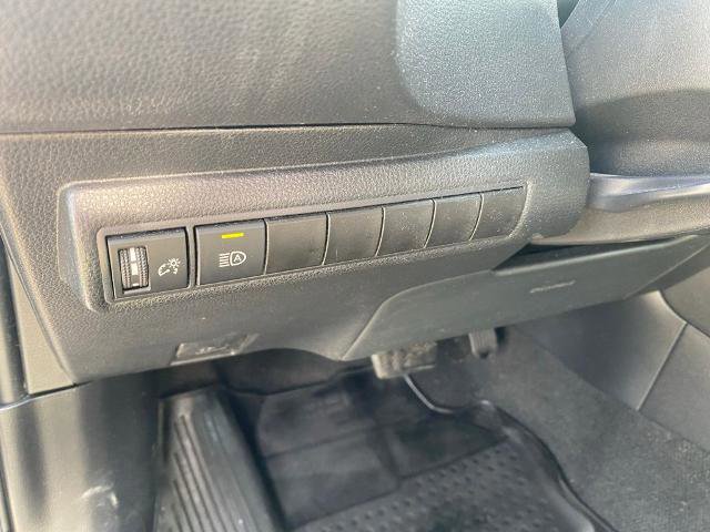 Used 2023 Toyota Corolla LE image 16