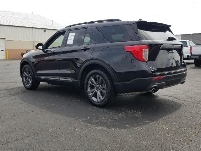 Certified 2023 Ford Explorer XLT w/ Equipment Group 202A AWD/4WD image 3
