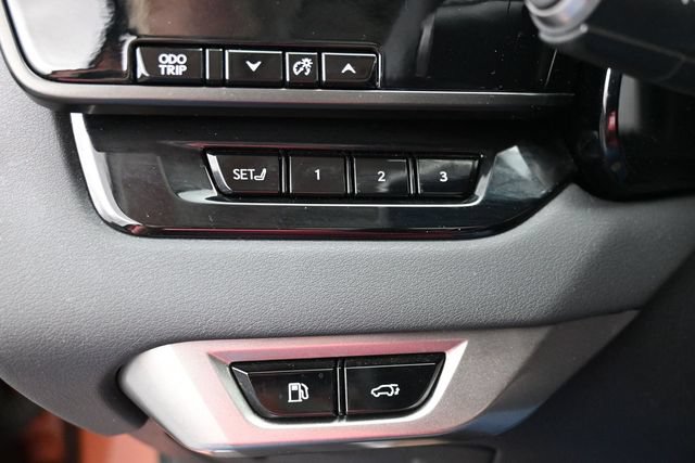 Used 2023 Lexus RX 350 Premium Plus w/ Accessory Package AWD/4WD image 26