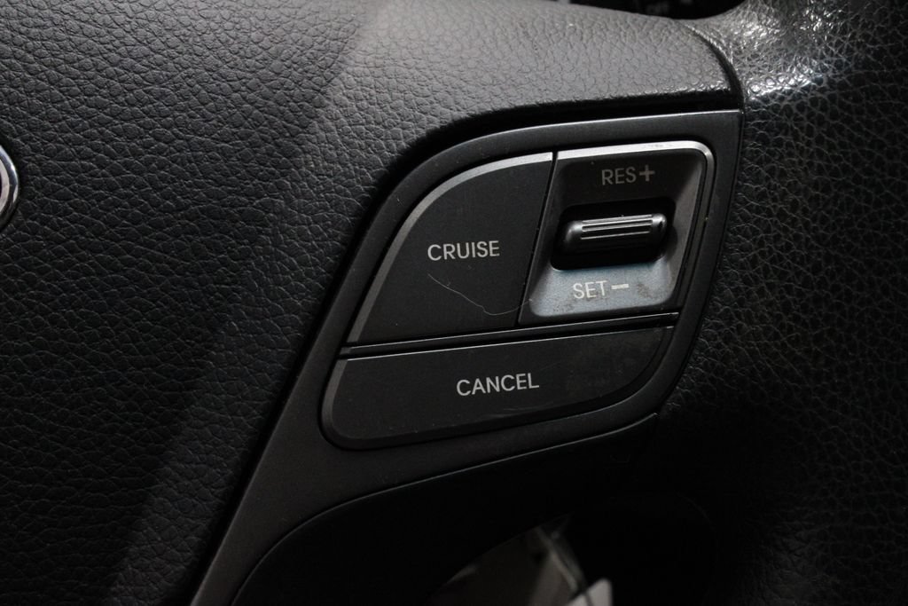 Used 2018 Hyundai Santa Fe Sport AWD/4WD image 27