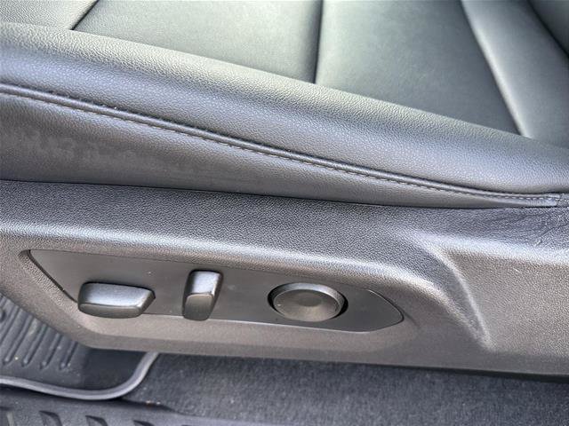 Used 2025 Chevrolet Colorado Trail Boss AWD/4WD image 11