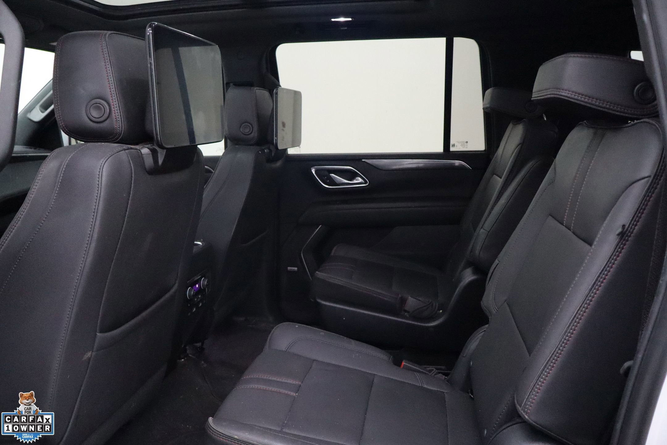 Used 2023 Chevrolet Suburban RST w/ Luxury Package image 25