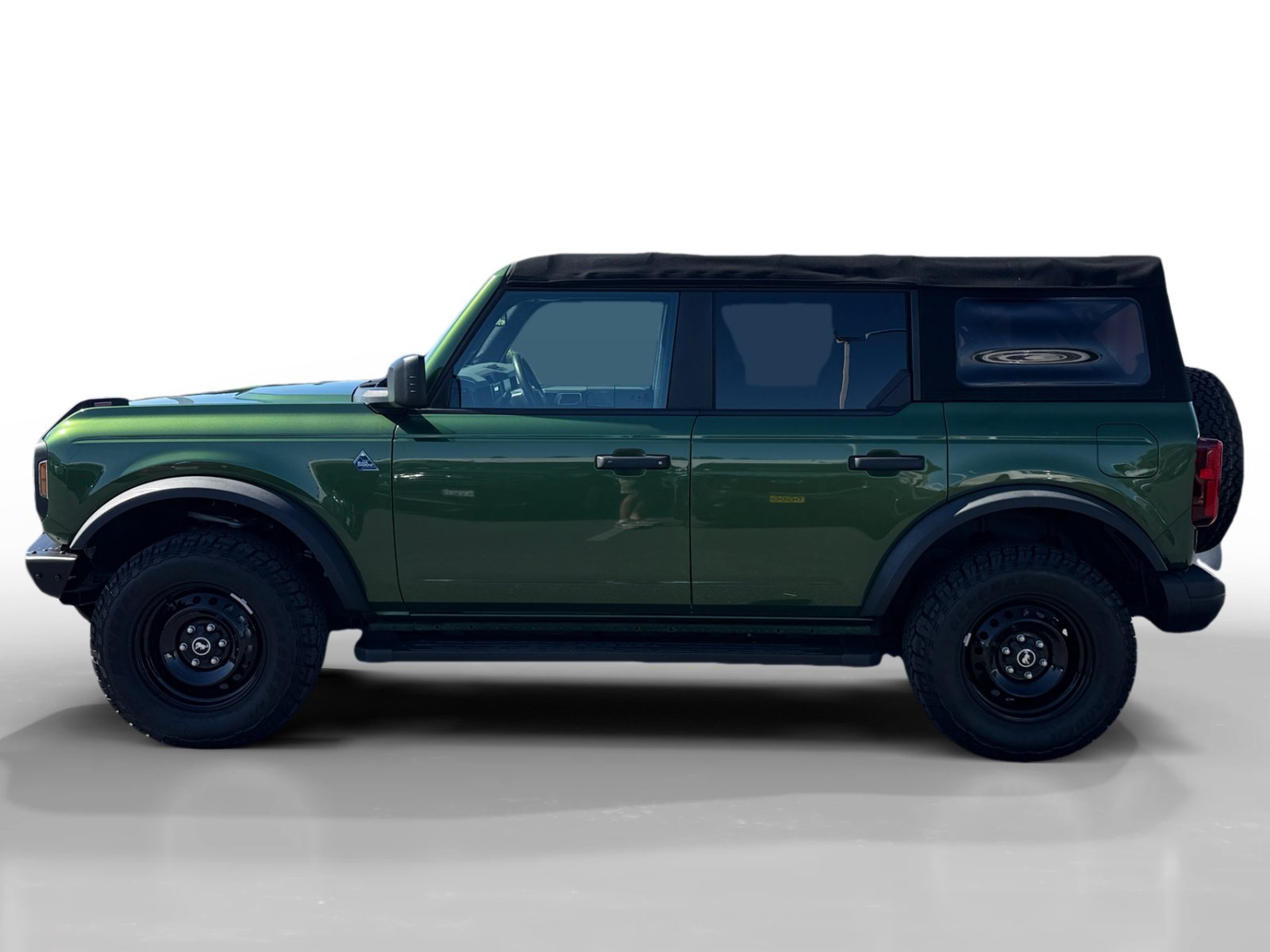 Certified 2022 Ford Bronco Black Diamond AWD/4WD image 2