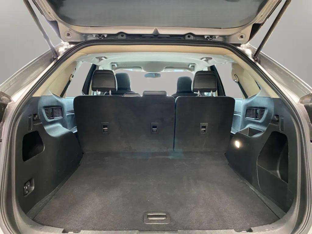 Certified 2023 Ford Edge SEL image 10