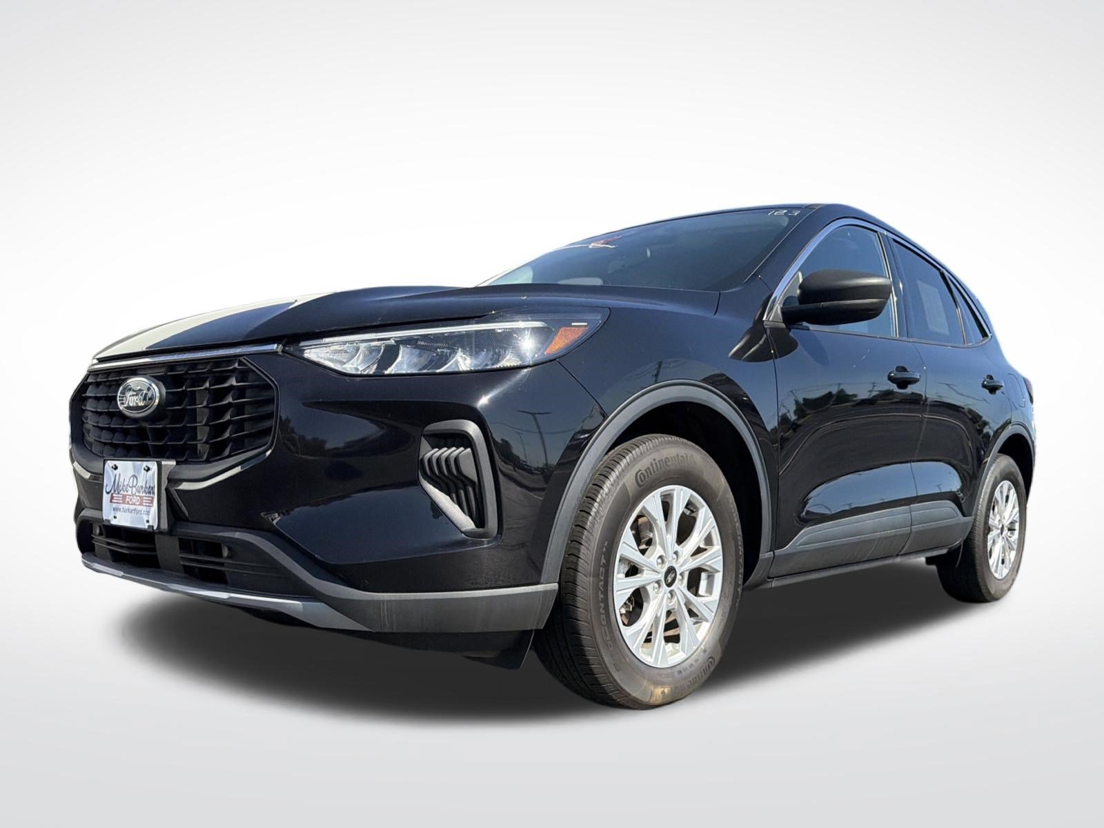 Certified 2023 Ford Escape Active AWD/4WD image 2