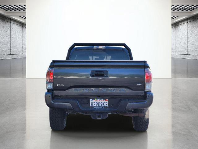 Used 2022 Toyota Tacoma TRD Sport AWD/4WD image 4