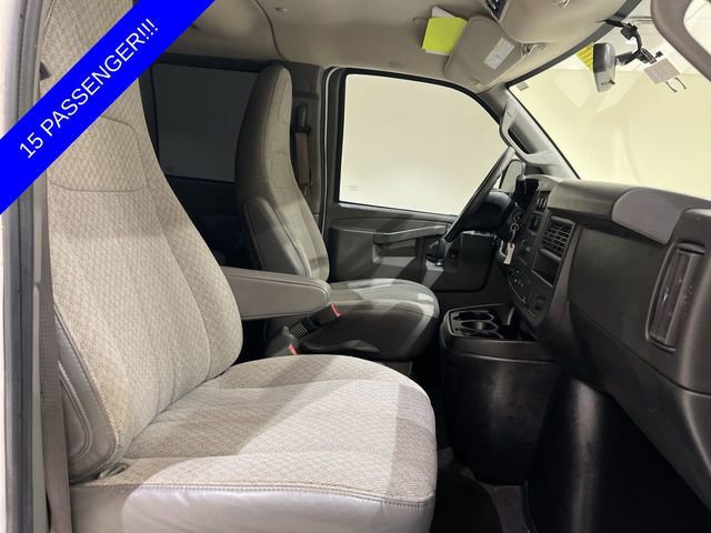 Used 2023 Chevrolet Express 3500 LS image 23