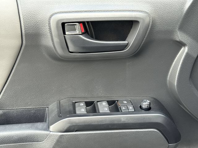 Used 2023 Toyota Tacoma SR AWD/4WD image 13