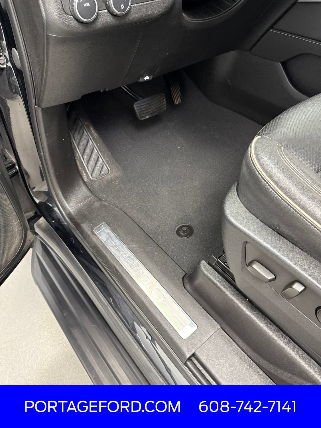 Used 2023 Chevrolet Tahoe Premier AWD/4WD image 17