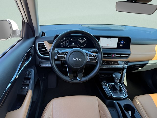 Used 2024 Kia Seltos EX AWD/4WD image 7