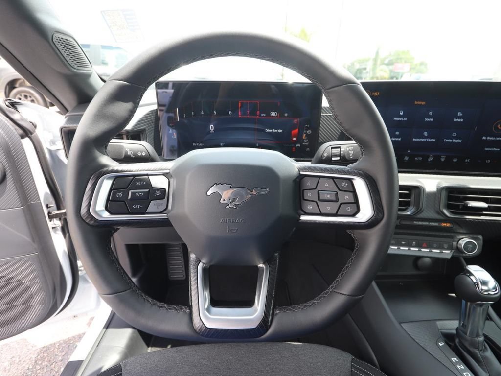 Certified 2025 Ford Mustang Coupe RWD image 17
