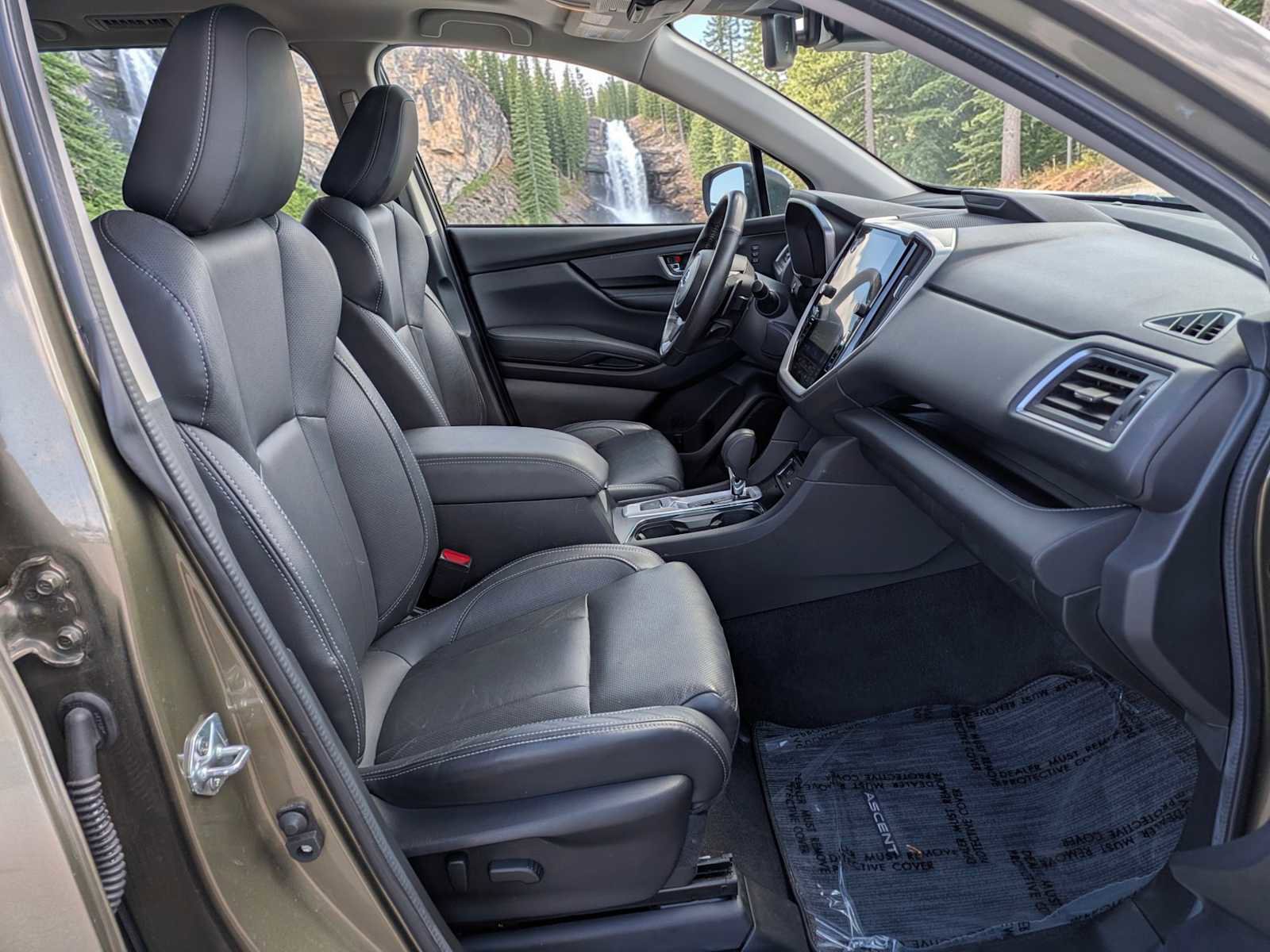 Used 2024 Subaru Ascent Limited w/ Technology Package AWD/4WD image 20