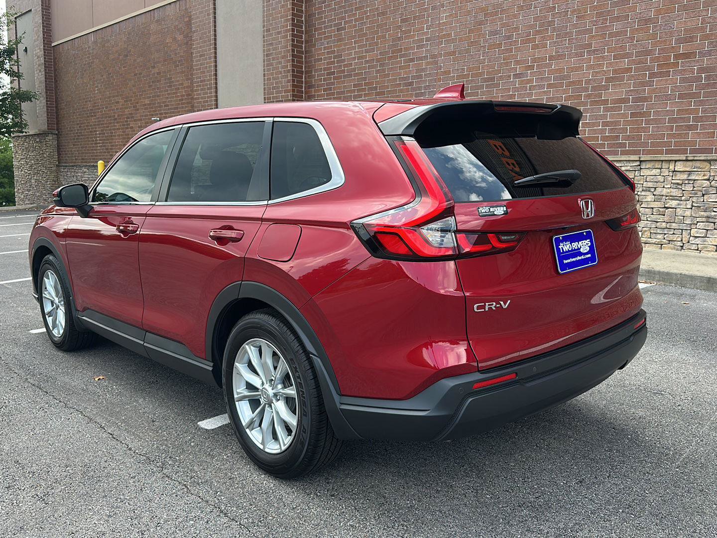 Used 2024 Honda CR-V EX-L image 3