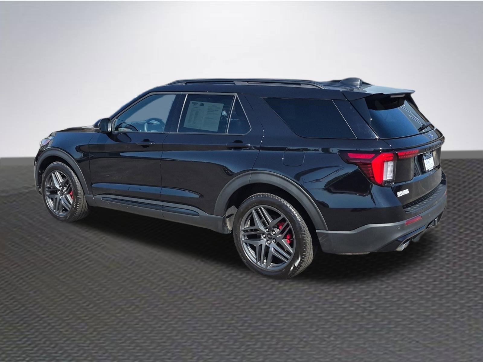 Certified 2025 Ford Explorer ST w/ Sun And Sound Package AWD/4WD image 5